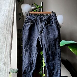 Urban outfitters mom jeans